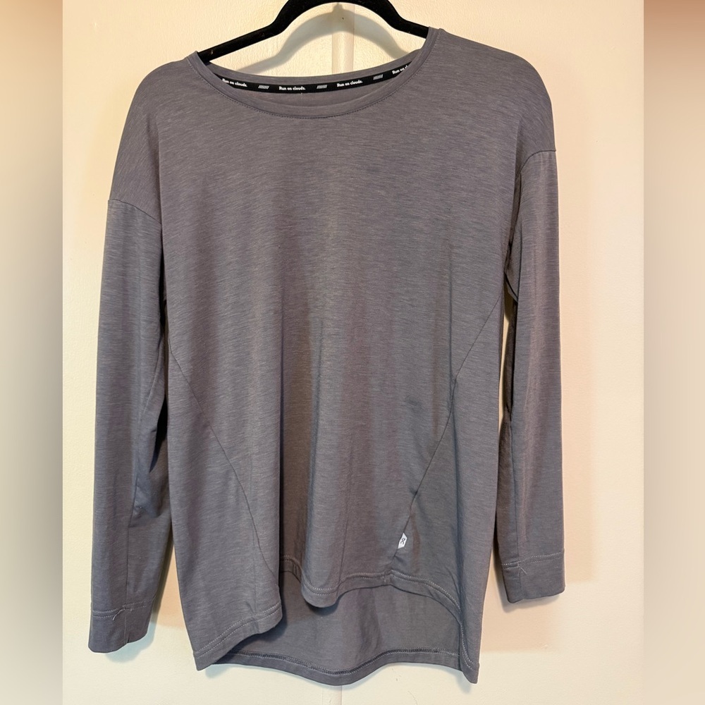 On Cloud Confort Long T Shirt Sleeve Small
